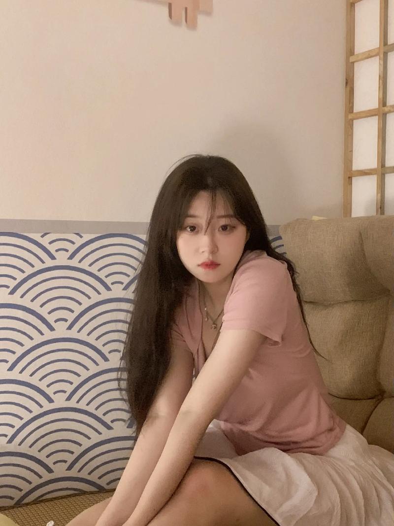 少妇二区写真视频在线观看，高清少妇生活记录与情感故事分享