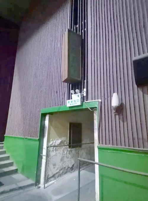 精油按摩AV推荐：沉浸式舒缓体验与长尾关键词“精油按摩视频教程”“AV级精油按摩手法”“放松身心精油SPA”深度解析