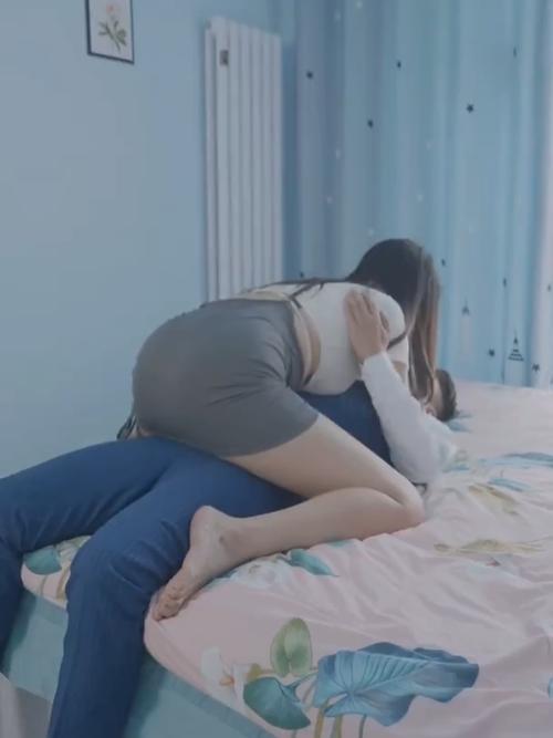 日女人在线看的相关介绍