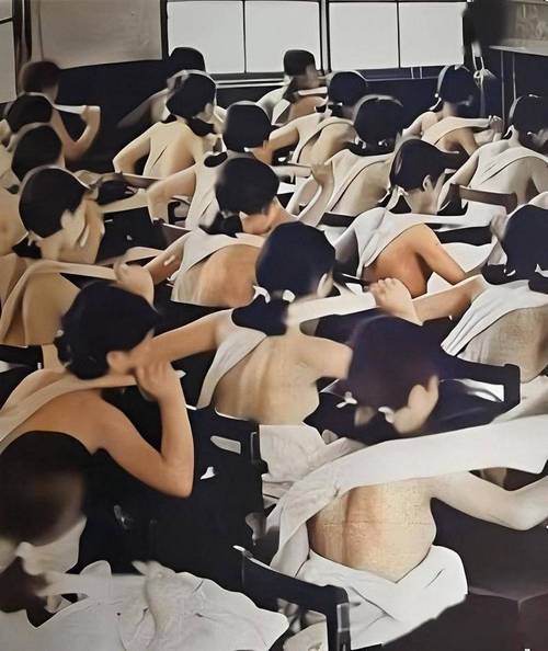 根据您的要求,生成以下SEO标题:
《裸体按摩师2》深度解析:禁忌剧情、角色成长与行业争议
