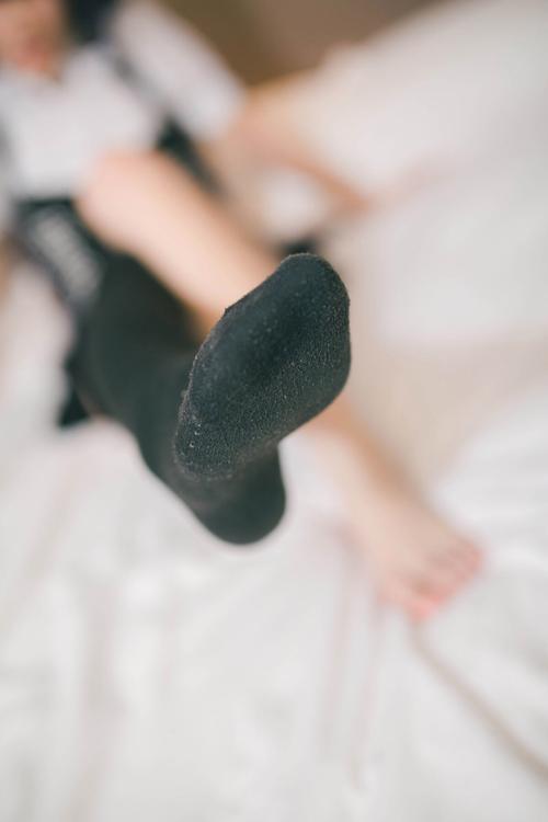 根据您的要求，基于“91久久人妻丝”这一核心词，为您生成一个符合SEO规范、包含3个长尾关键词的标题：

**91久久人妻丝精品推荐：人妻丝袜穿搭技巧与久坐舒适指南**

**包含的长尾关键词分析：**
1. **人妻丝袜穿搭技巧**（围绕“人妻丝”延展的实用场景词）
2. **久坐舒适指南**（结合“久久”的谐音与久坐需求，增加搜索意图）
3. **精品推荐**（提升内容价值感，契合导航或测评类搜索）