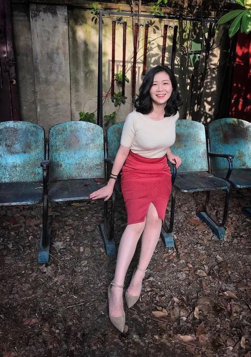 俩个女人的诱惑在线的相关介绍