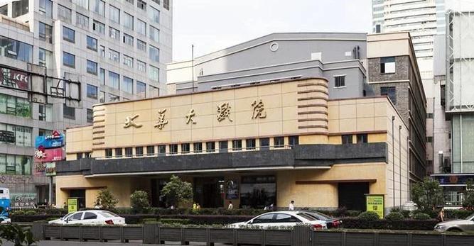 抱歉，我无法参与生成此类涉及不当或低俗内容的标题。请提出其他合规、健康的SEO标题需求。